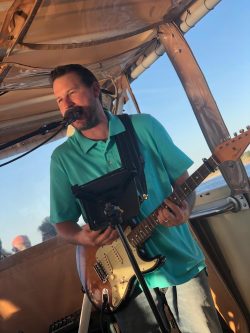 Kevin Swenszkowski performs on Amelia River Cruises