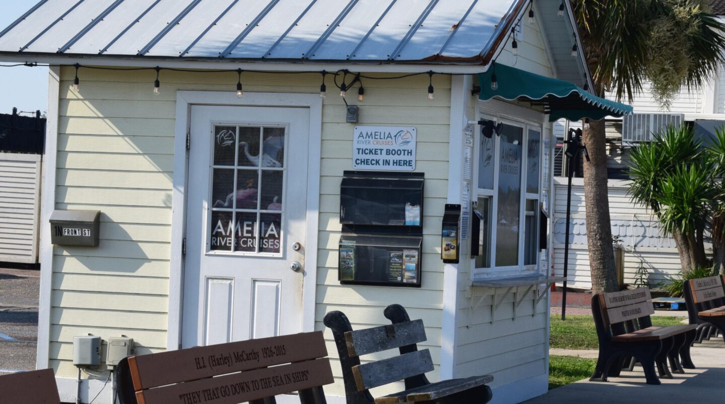 temporary amelia river cruises ticket kiosk location